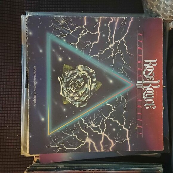 Albums - Picture 12 of 16